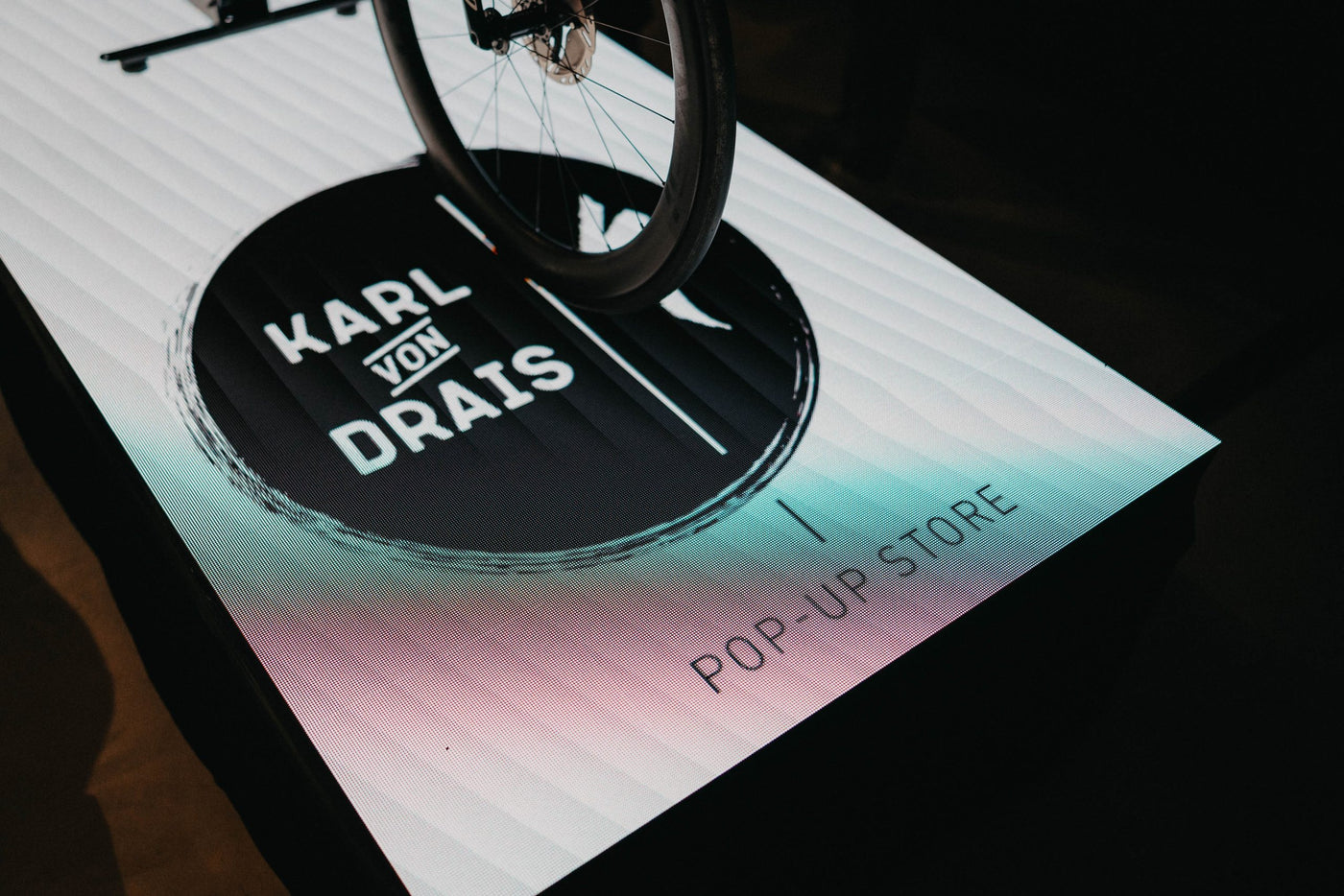 KarlvonDrais x Specialized Pop-up-Store im Taunusturm