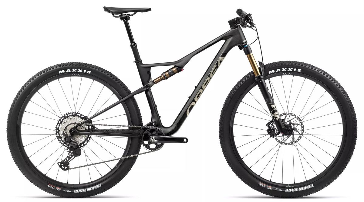 Oiz M10 (Powder Black Black Matt)