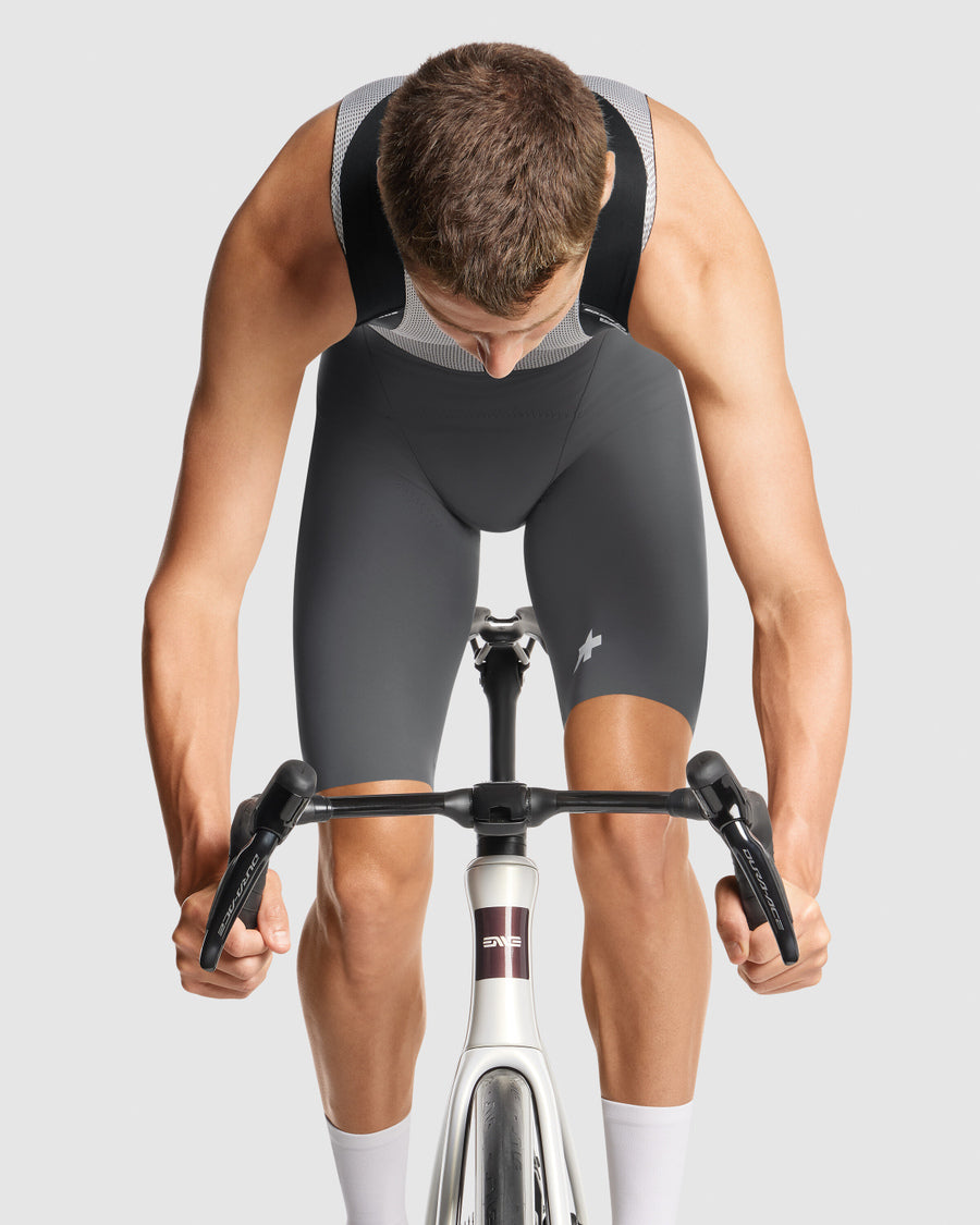 ASSOS EQUIPE R Bib Shorts S11 Men Robust Grey