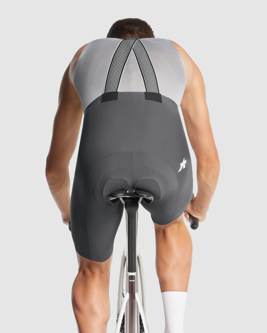 ASSOS EQUIPE R Bib Shorts S11 Men Robust Grey