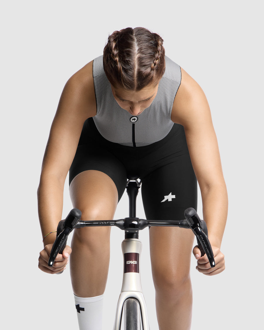 ASSOS UMA GT Half Shorts S11 short Women Black Series